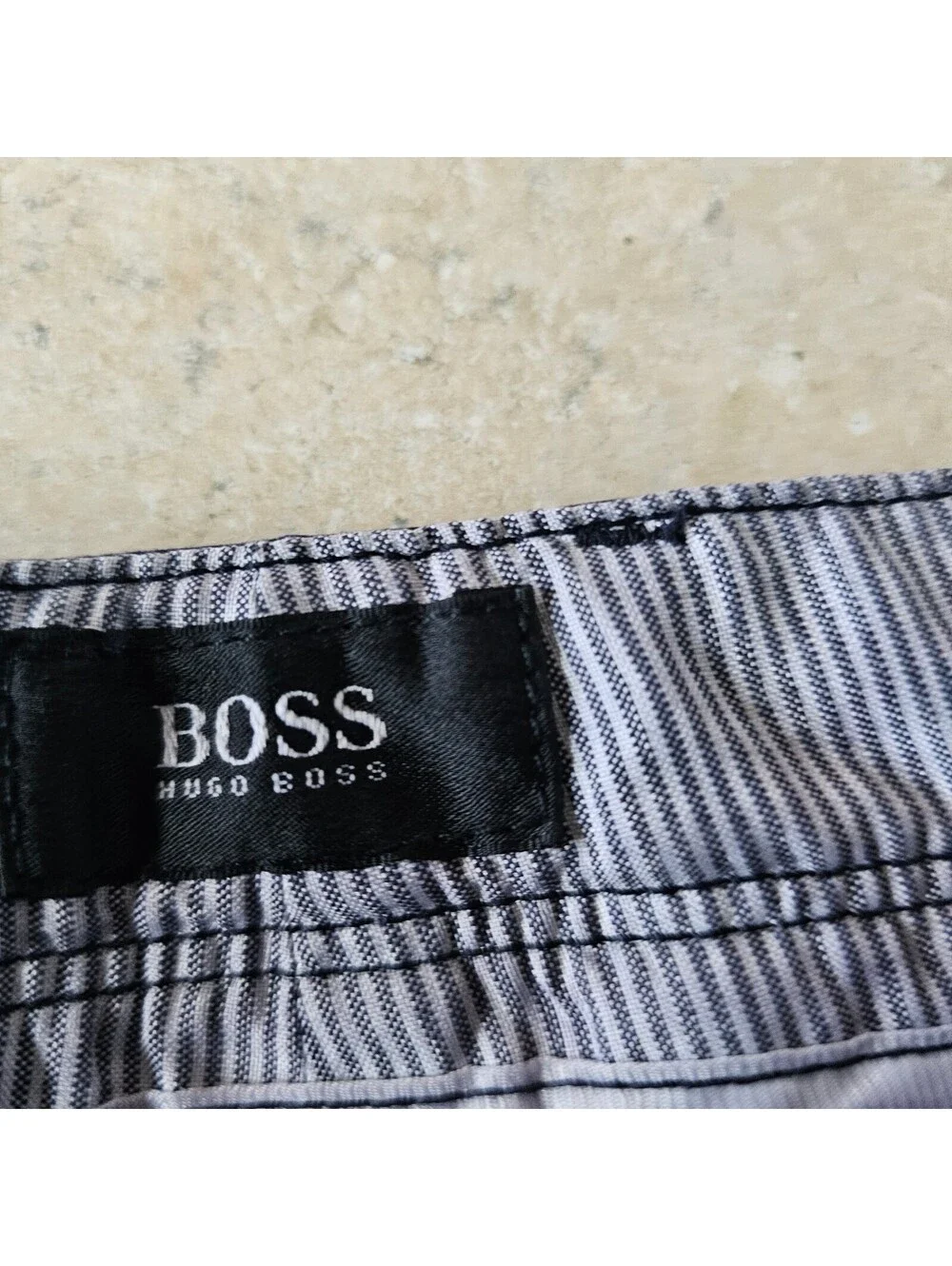 Hugo Boss Men's Dark Blue Regular Fit Trousers Size 38R New